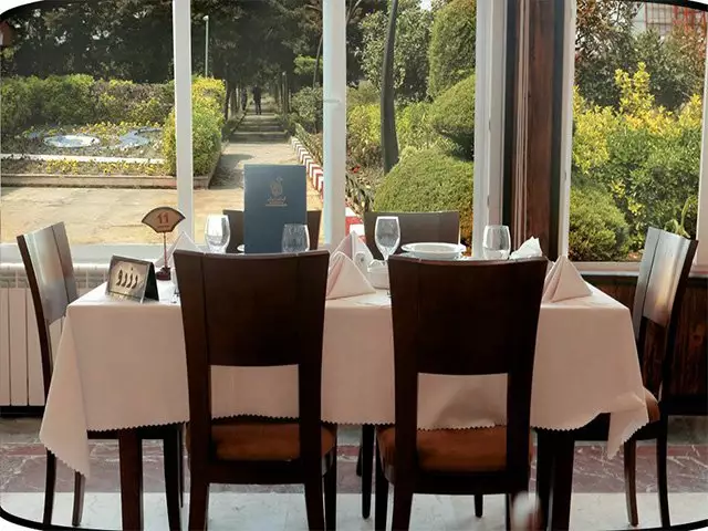 هاستل جهانگردی چلندر نوشهر