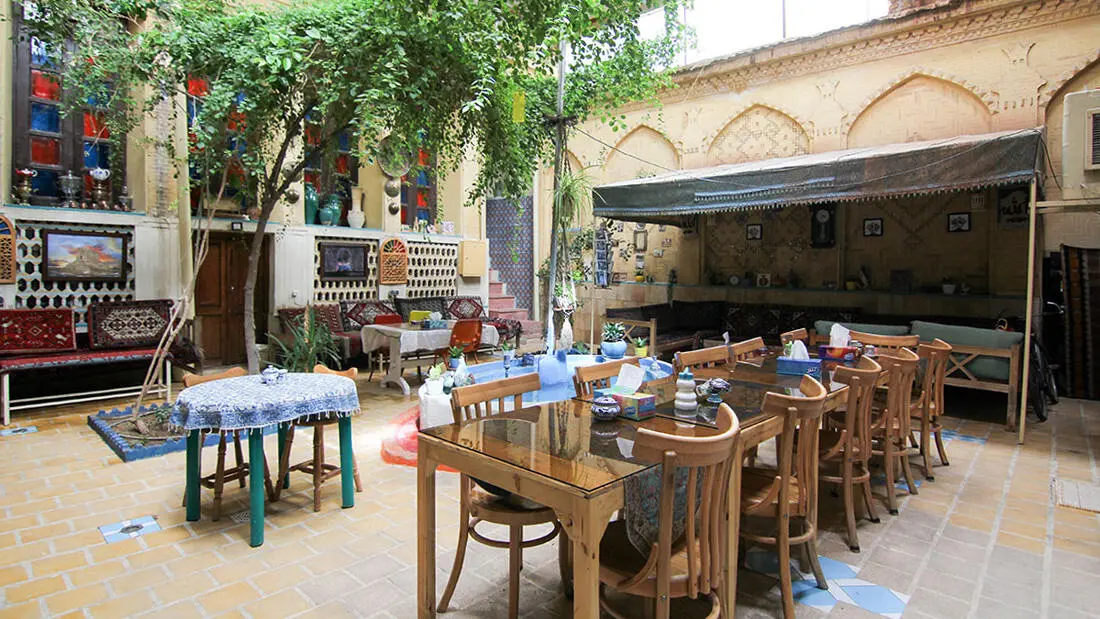 اقامتگاه سنتی گلشن شیراز