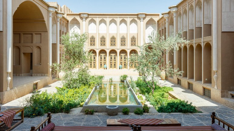 اقامتگاه بومگردی خانه سه نیک یزد