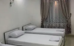 مجتمع اقامتی امپراطور قشم