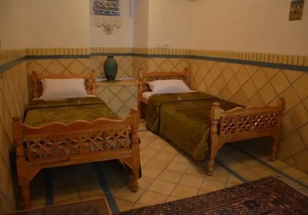 اقامتگاه بومگردی کیان مهریز