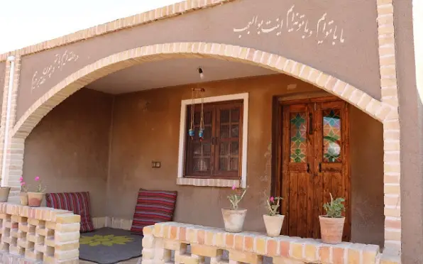 اقامتگاه بومگردی عمو مش رضا ورامین