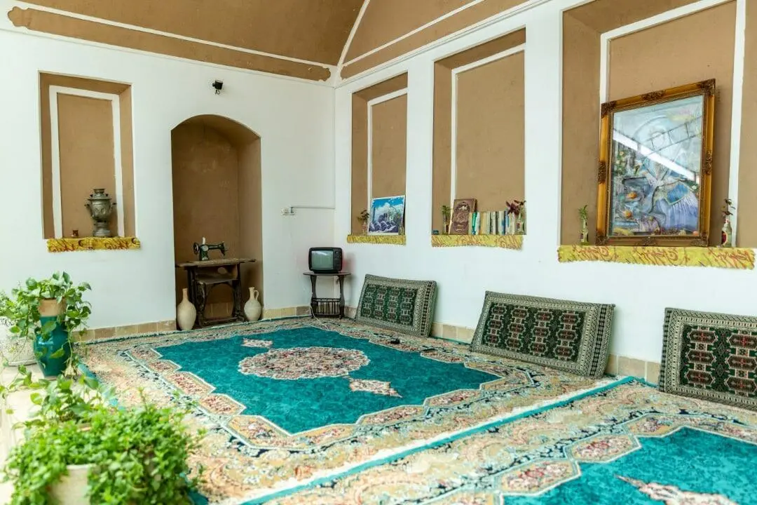 اقامتگاه سنتی پارسیک یزد