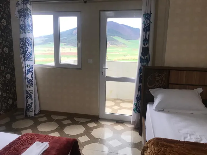 هتل لابوس رامیان