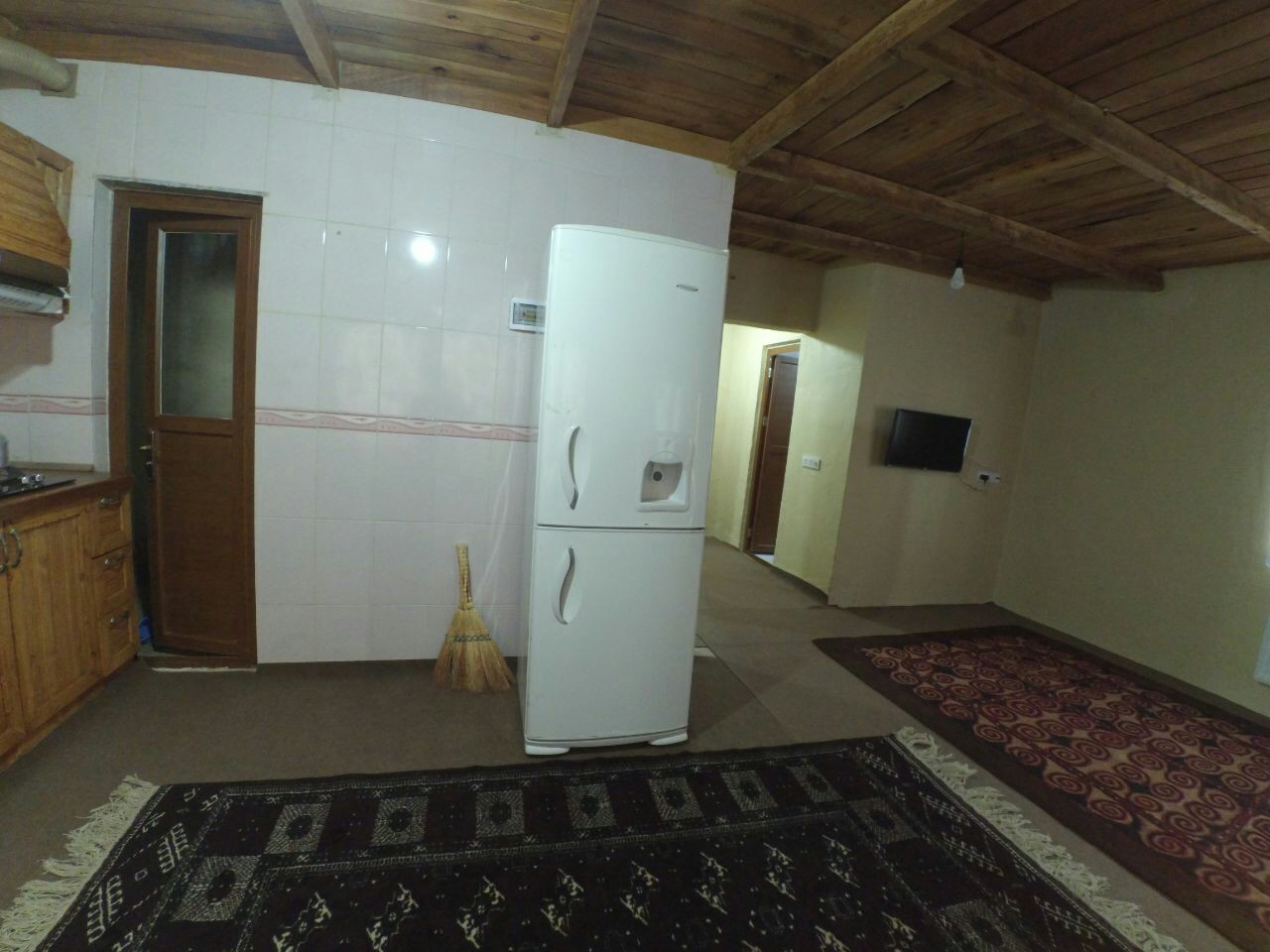 اقامتگاه بومگردی بهشت پاقلعه رامیان