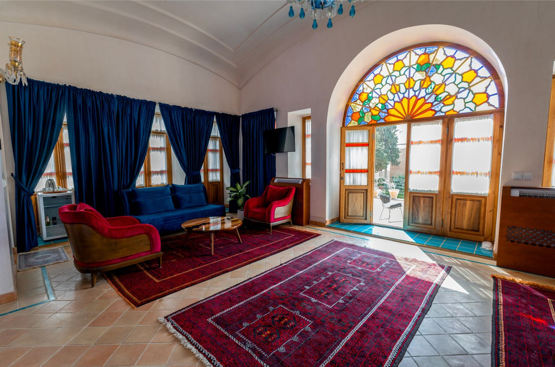 اقامتگاه سنتی عمارت ماندگار کاشان