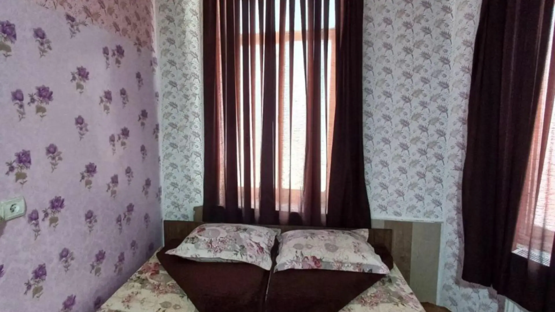 خانه مسافر خطایی اردبیل