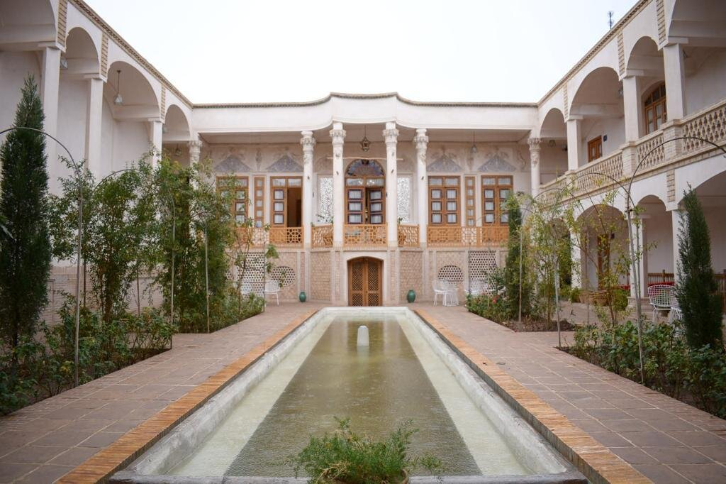 اقامتگاه سنتی عمارت محمودیه کاشان