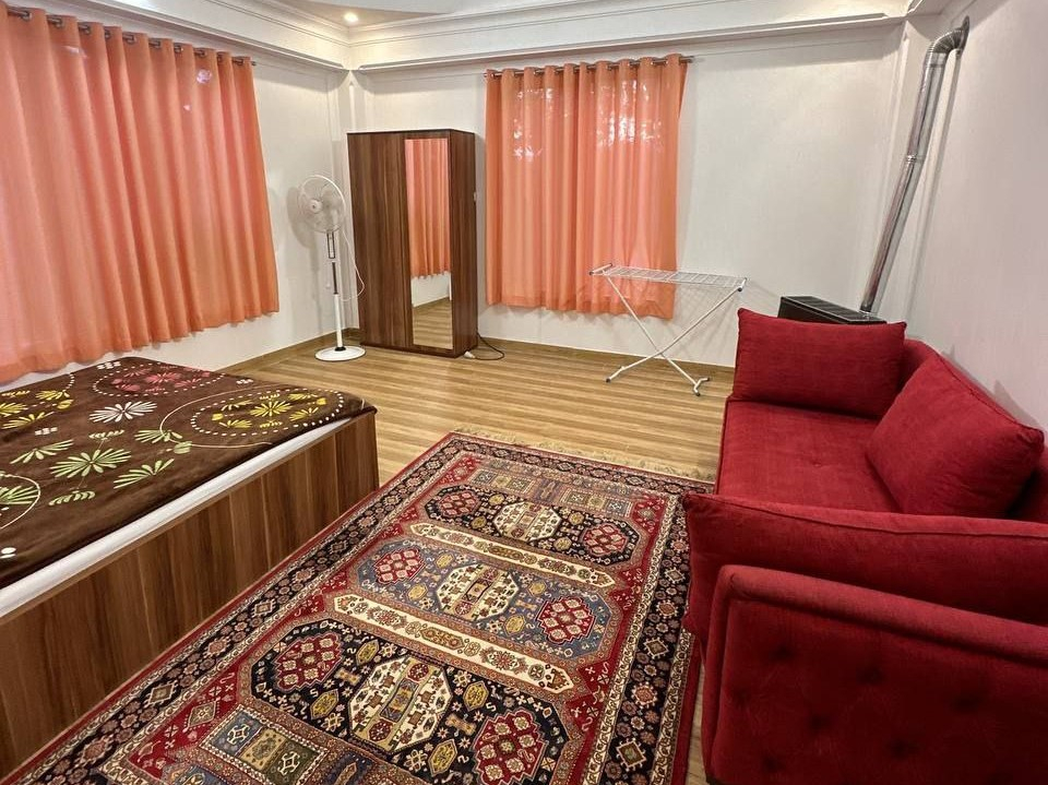 اقامتگاه بومگردی اورس شاهرود