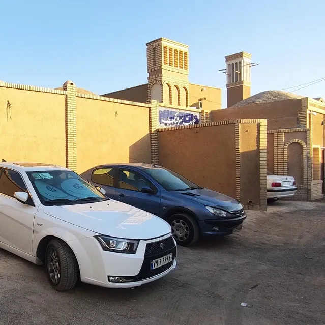 اقامتگاه بومگردی عمارت سرهنگ بادرود