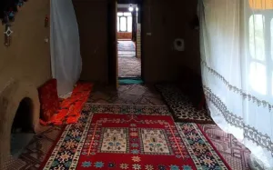 اقامتگاه بومگردی شاه رستم باغ صفا