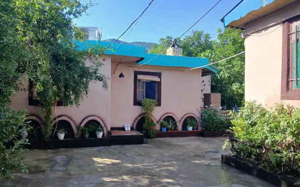 اقامتگاه بومگردی عمو رضا گالیکش