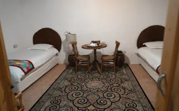 اقامتگاه بومگردی اله بوم قزوین