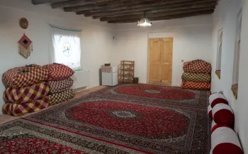 اقامتگاه بومگردی اله بوم قزوین