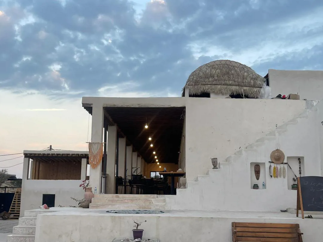 اقامتگاه بومگردی غروب جزیره هنگام قشم