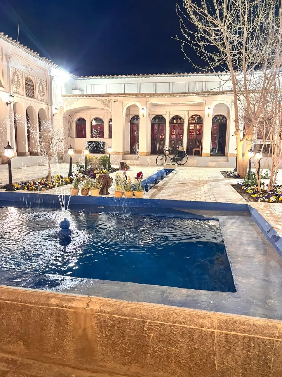 اقامتگاه سنتی عمارت زرتاج اصفهان