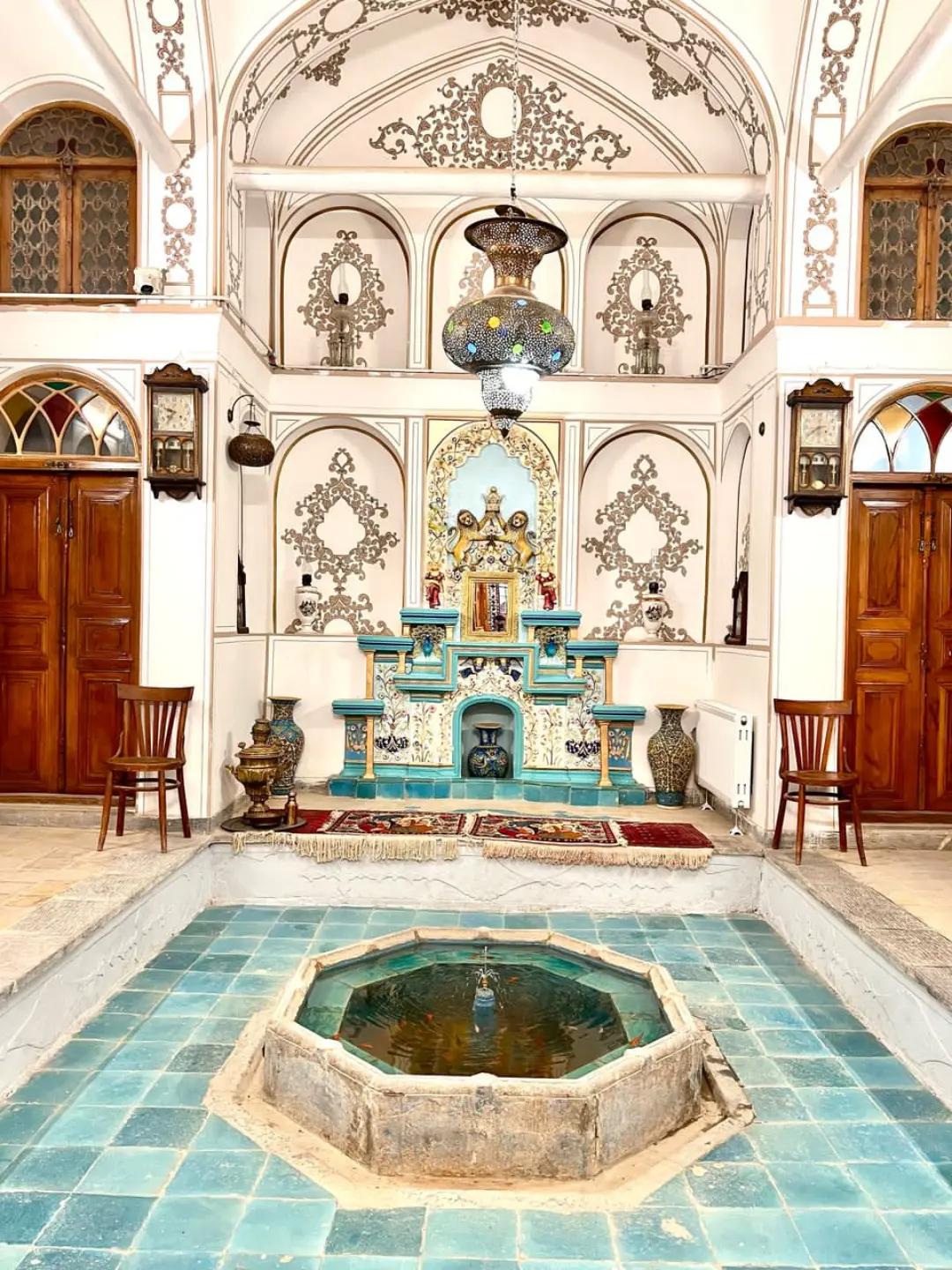 اقامتگاه سنتی عمارت زرتاج اصفهان