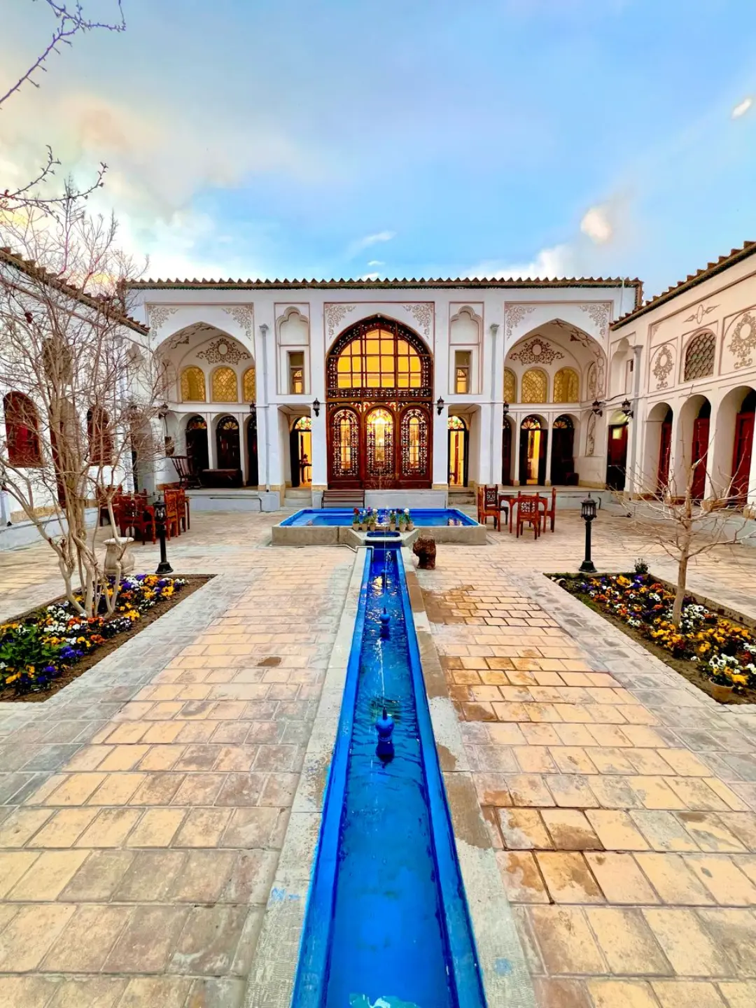 اقامتگاه سنتی عمارت زرتاج اصفهان