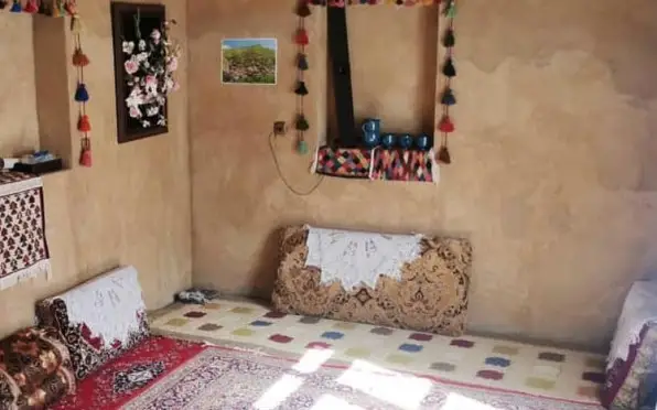 اقامتگاه بومگردی تاو سنندج