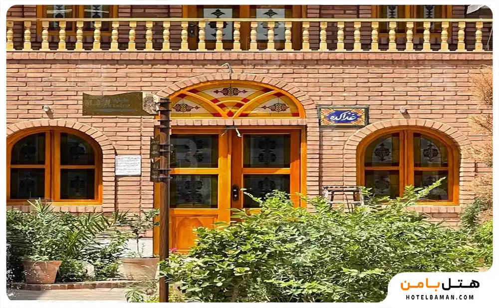 نمای بیرونی هتل سنتی تخت جمشید تهران