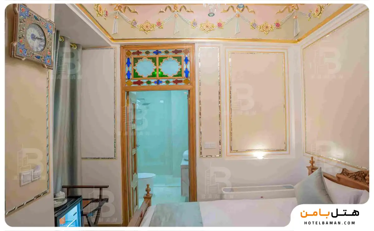 اتاق اقامتگاه سنتی ایزدی اصفهان