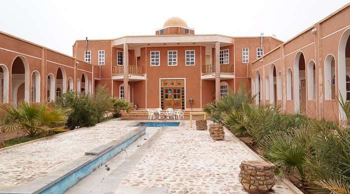 هتل کویر بالی خور و بیابانک