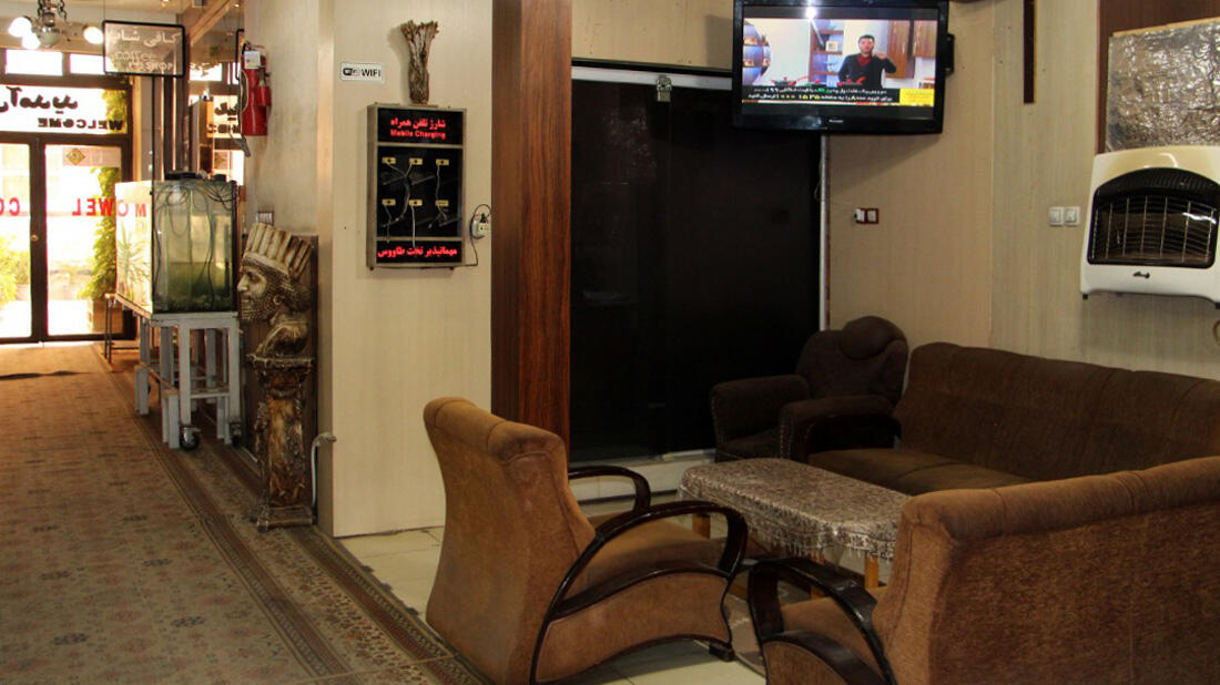 مهمانسرا تخت طاووس شیراز