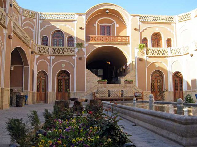 هتل کاروانسرای مشیر یزد
