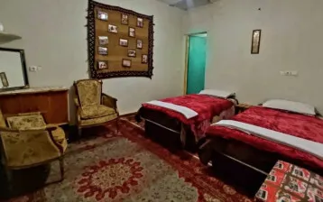 اقامتگاه بومگردی خانه کورشک پاسارگاد