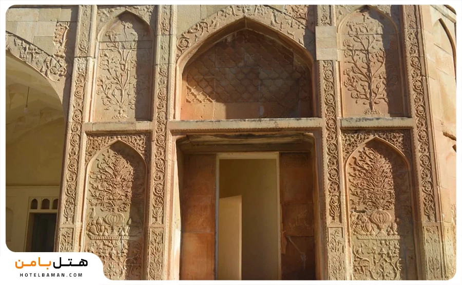 نمای بیرونی کاخ خورشید