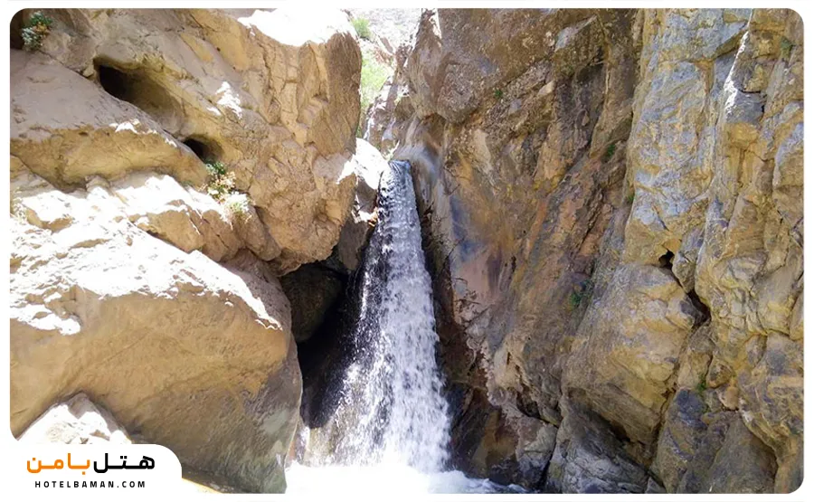 تصویر آبشار و چشمه تیز آب دماوند تهران