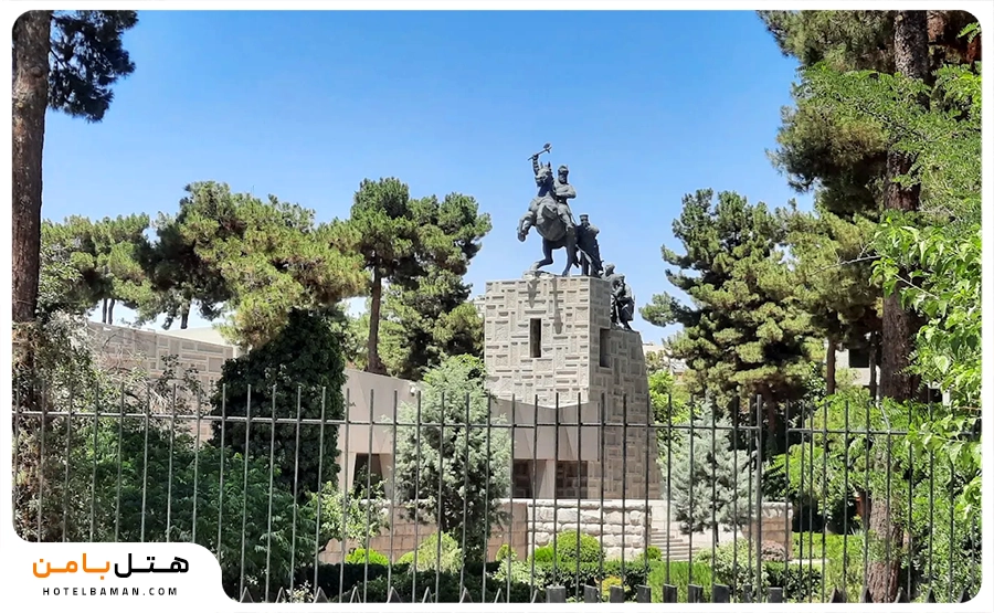 تصویر آرامگاه نادری افشار مشهد