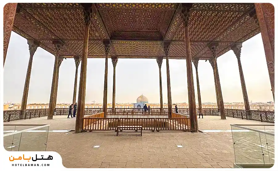 تصویر نمای داخلی کاخ عالی قاپو اصفهان