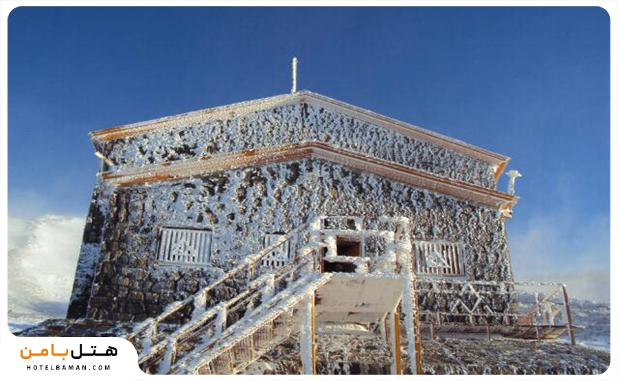 تصویر کاخ لتیان