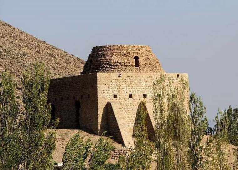 عکس آتشکده اسپاخو
