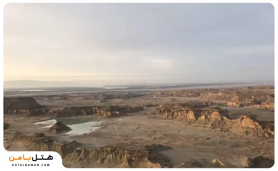 عکس از دره تندیسها قشم